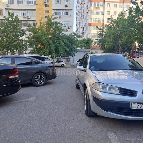 Renault Megane-7