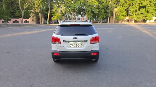 Kia Sorento-2