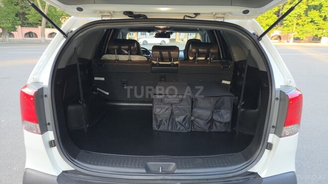Kia Sorento-8