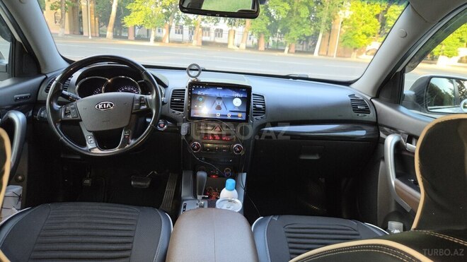 Kia Sorento-14