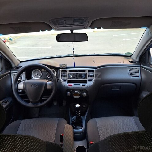 Kia Rio-10