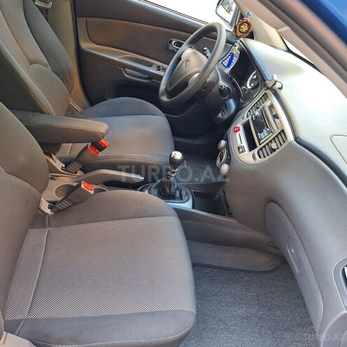 Kia Rio-19