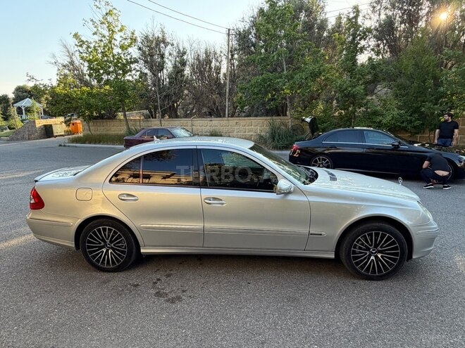 Mercedes E 280-4