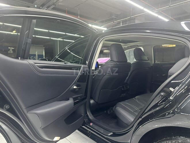 Lexus ES 300h-9