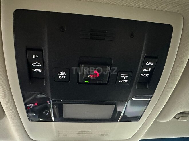 Lexus ES 300h-16