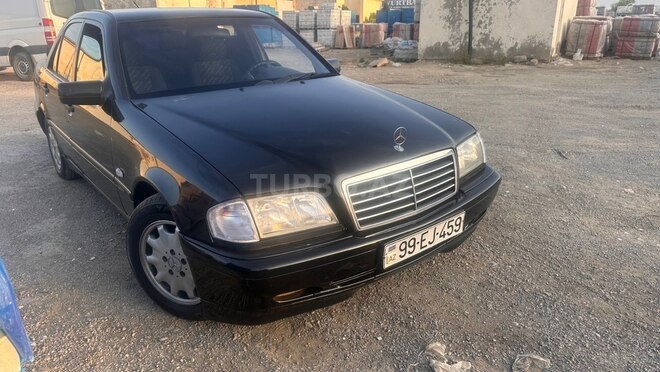 Mercedes C 200-1