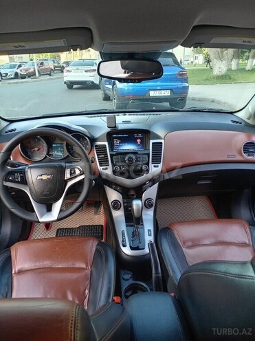 Chevrolet Cruze-14