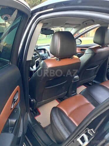 Chevrolet Cruze-17