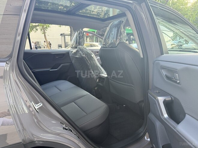 Toyota RAV4-10