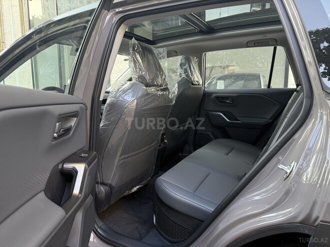 Toyota RAV4-9