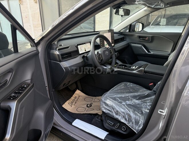 Toyota RAV4-7