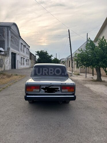 LADA (VAZ) 2107-2