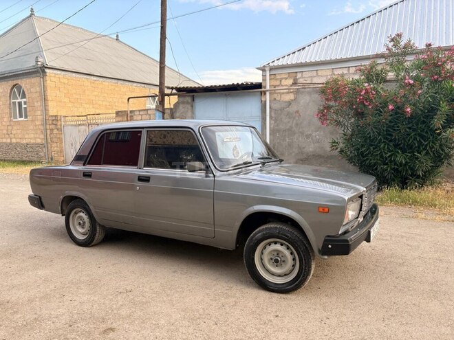 LADA (VAZ) 2107-11