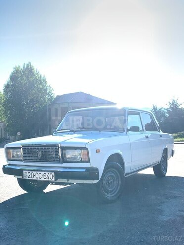 LADA (VAZ) 2107-1