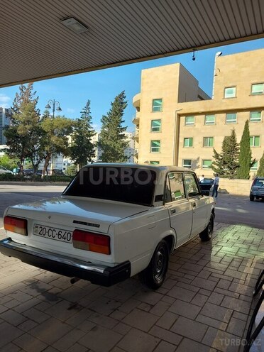 LADA (VAZ) 2107-4