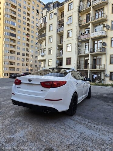 Kia Optima-4