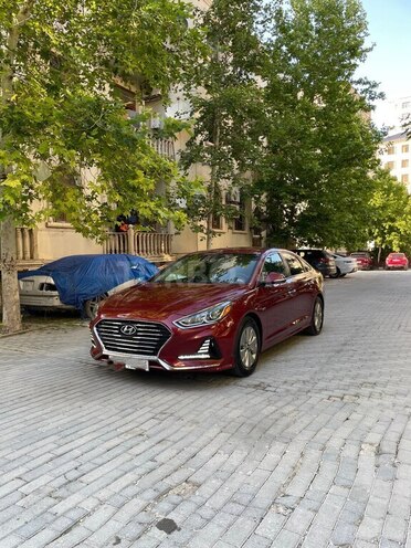 Hyundai Sonata-2