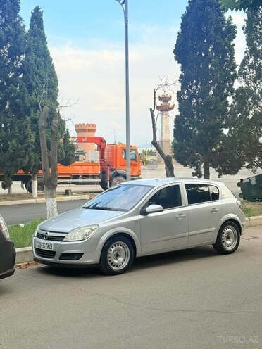 Opel Astra-2