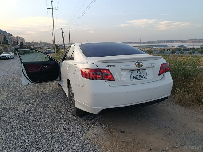 Toyota Camry-3