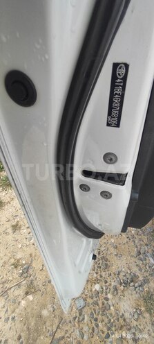 Toyota Camry-8