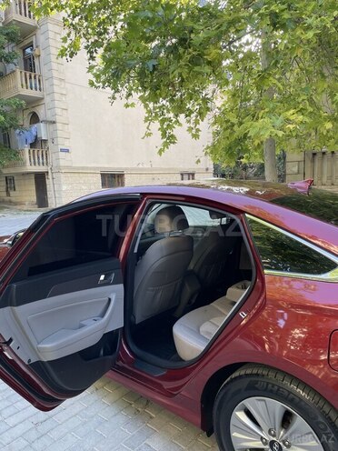 Hyundai Sonata-19