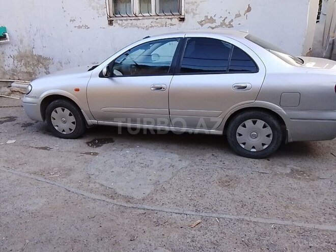 Nissan Sunny-4