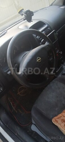 Opel Astra-3