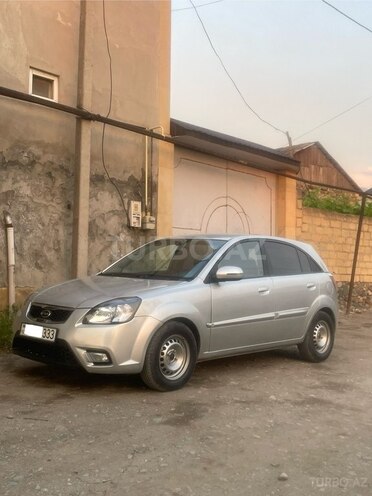 Kia Rio-2