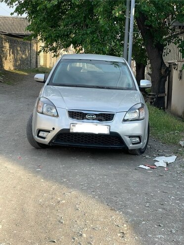 Kia Rio-4