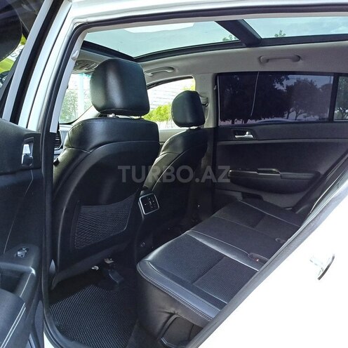 Kia Sportage-12
