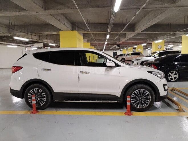 Hyundai Santa Fe-3