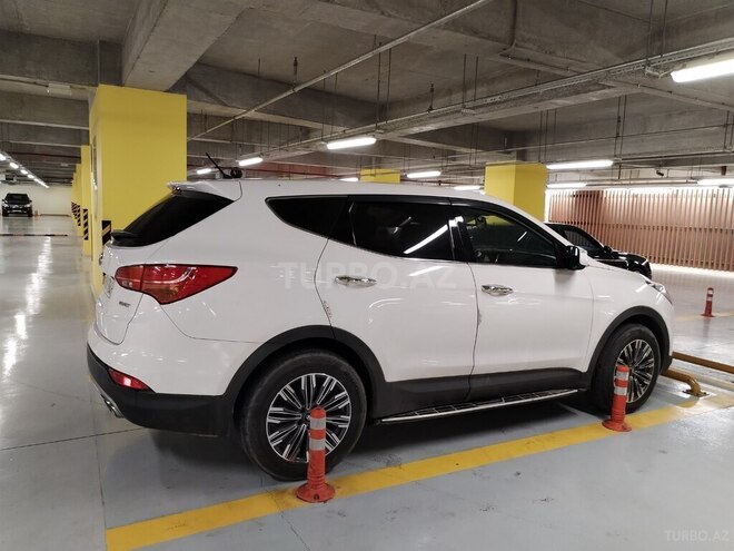 Hyundai Santa Fe-5