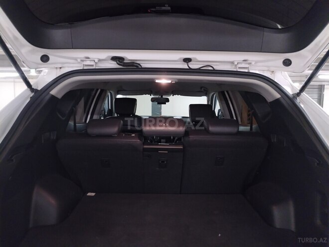 Hyundai Santa Fe-12