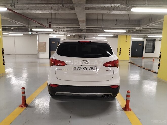 Hyundai Santa Fe-13