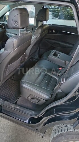 Kia Sorento-14
