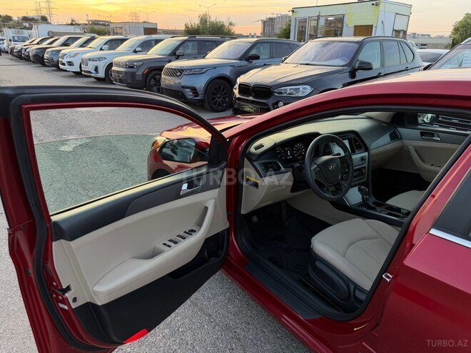Hyundai Sonata-11