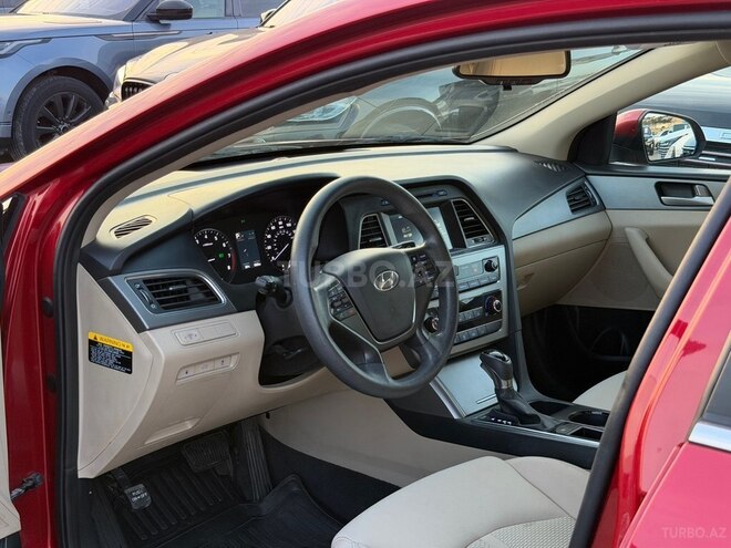 Hyundai Sonata-10
