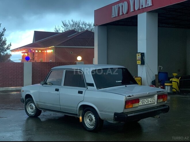LADA (VAZ) 2107-17