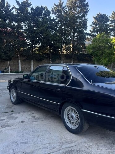 BMW 740-7