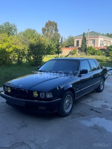 BMW 740-8