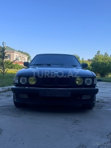 BMW 740-1