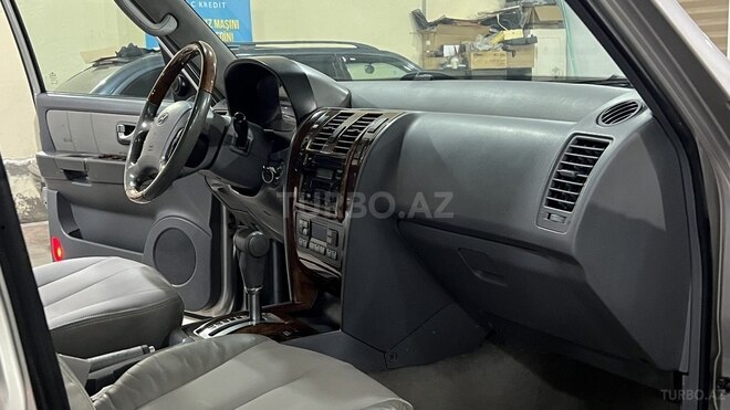 Hyundai Terracan-17