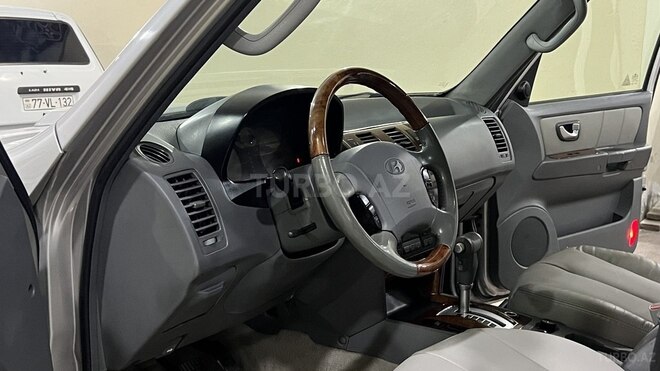 Hyundai Terracan-18
