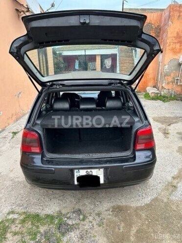 Volkswagen Golf-3