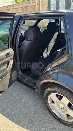 Volkswagen Golf-8