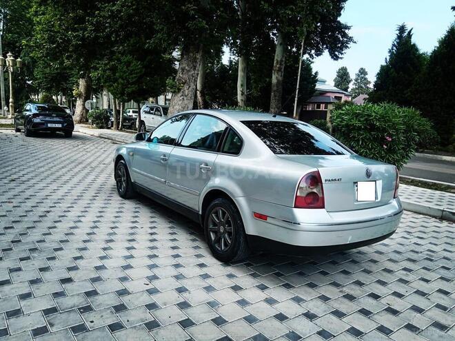 Volkswagen Passat-6