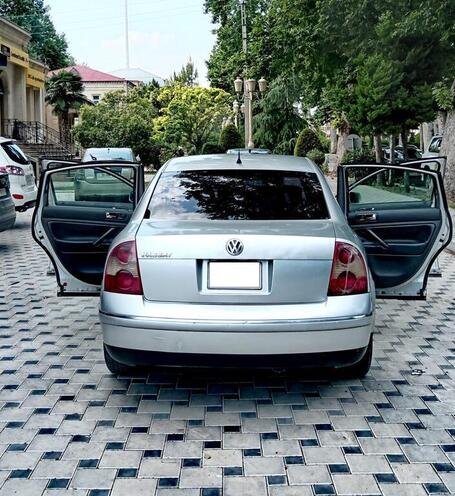 Volkswagen Passat-7