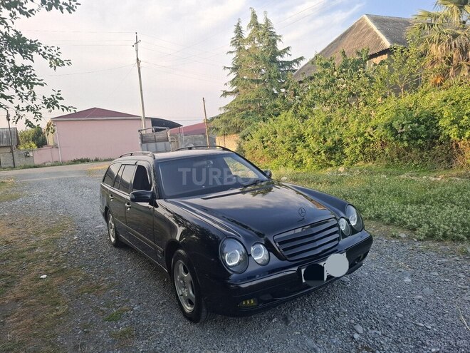 Mercedes E 240-7