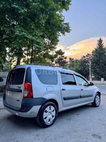 Dacia Logan-4