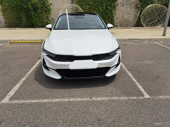 Kia K5-1
